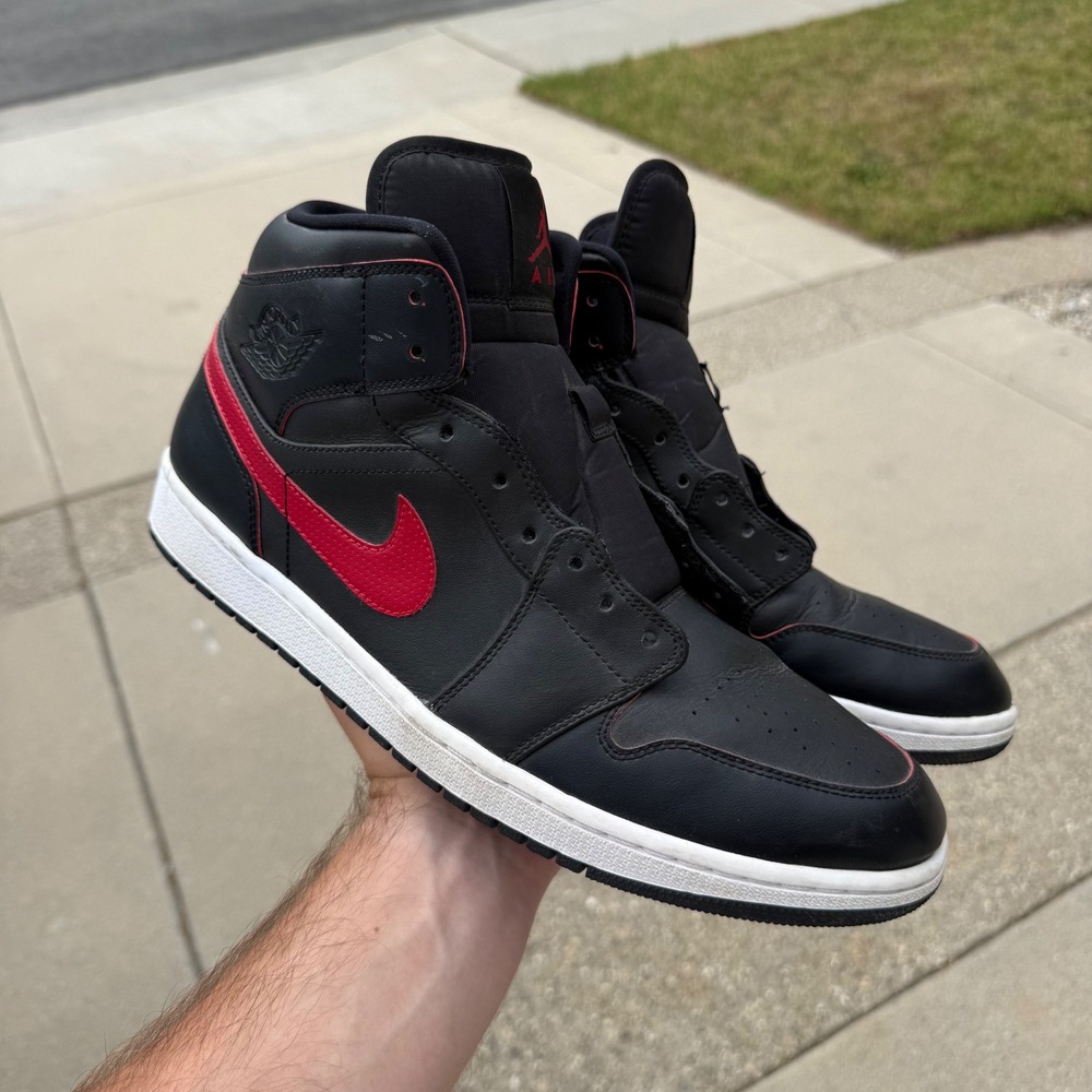 Jordan 1 Mid Black Gym Red White 554724-009 Mens Size 13 Sneakers
